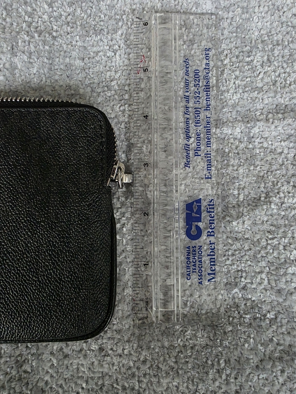 Michael Kors Wristlet - Picture 2 of 4